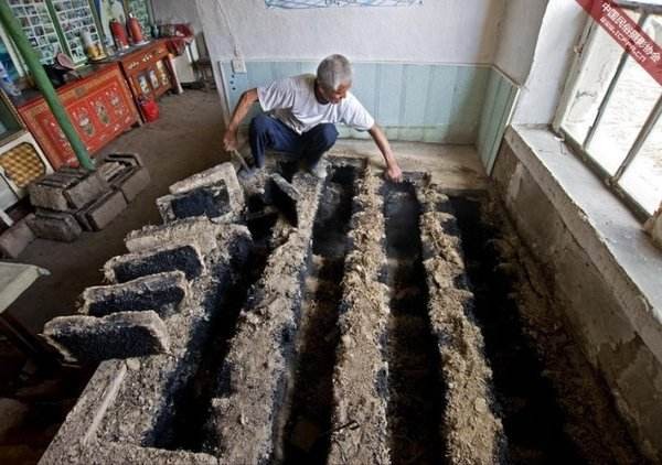 乡情散文:扒炕是又脏又累的活