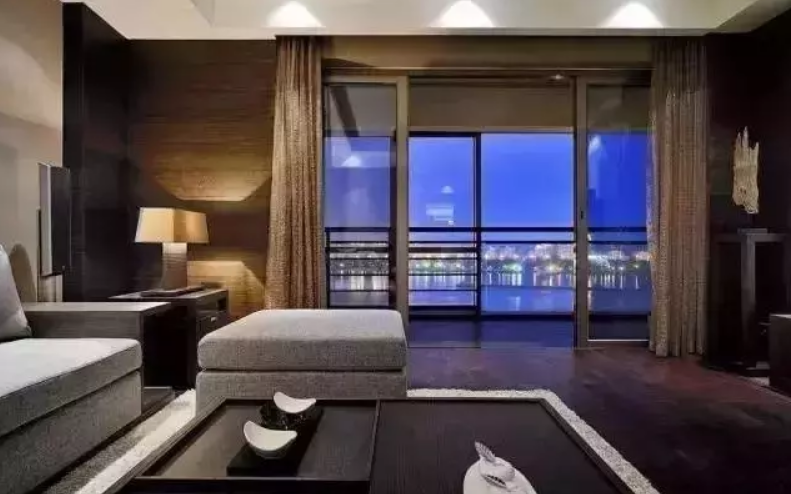 阳台不装推拉门，入住不到一年问题重重，真想立马拆了重新装