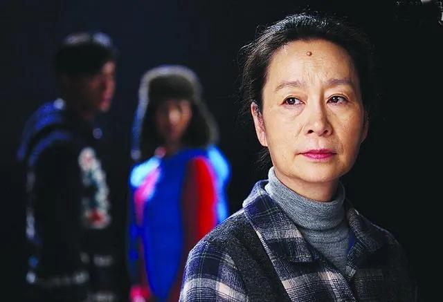 优秀女演员:陈瑾《嫂子》《非常代价》《相依年年》奚美娟《红色