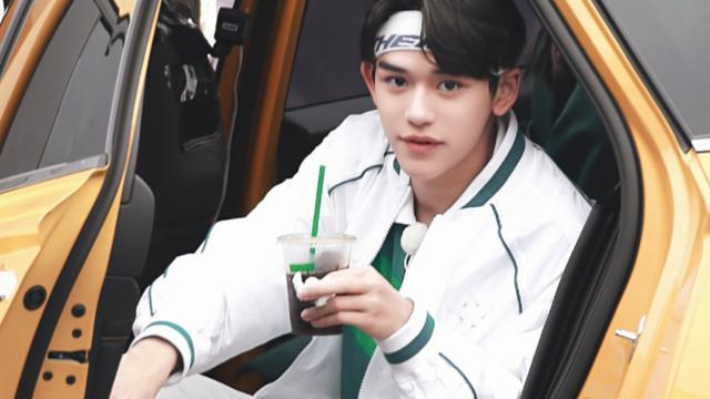 跑男黄旭熙塌房?网友晒证据称倒贴与其恋爱,却遭冷暴力患上抑郁