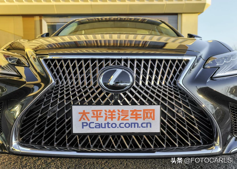 雷克萨斯LS350入门版实拍，售价80.8万起，卖的就是颜值和品质？