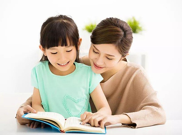 查理九世：因故事情节高居榜首，被举报后遭下架，背后是谁的责任