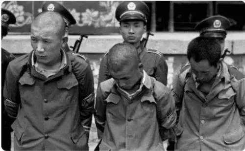 1983年红旗沟惨案：一场灭门血案背后的情与仇。