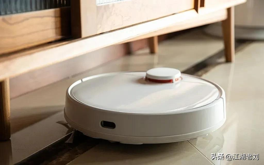 科沃斯与石头科技扫地机器人哪个更优？深度对比评测