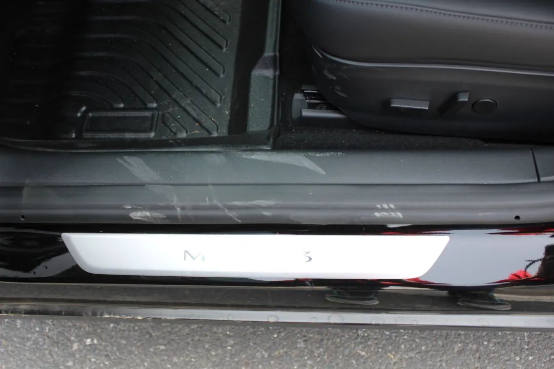 车主说车：不懂车？赶时髦？女车主为何都偏爱特斯拉