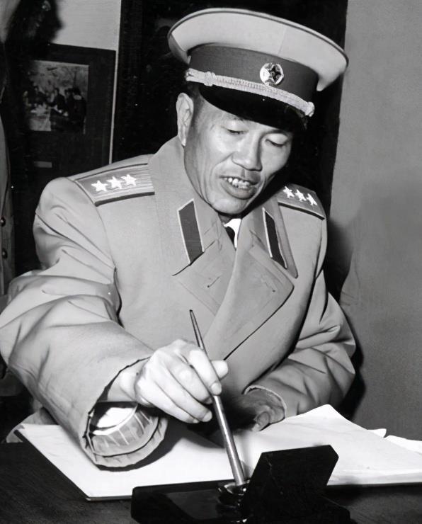 中国将星闪耀朝鲜！抗美援朝我军18位上将参战，你知道都有谁吗？