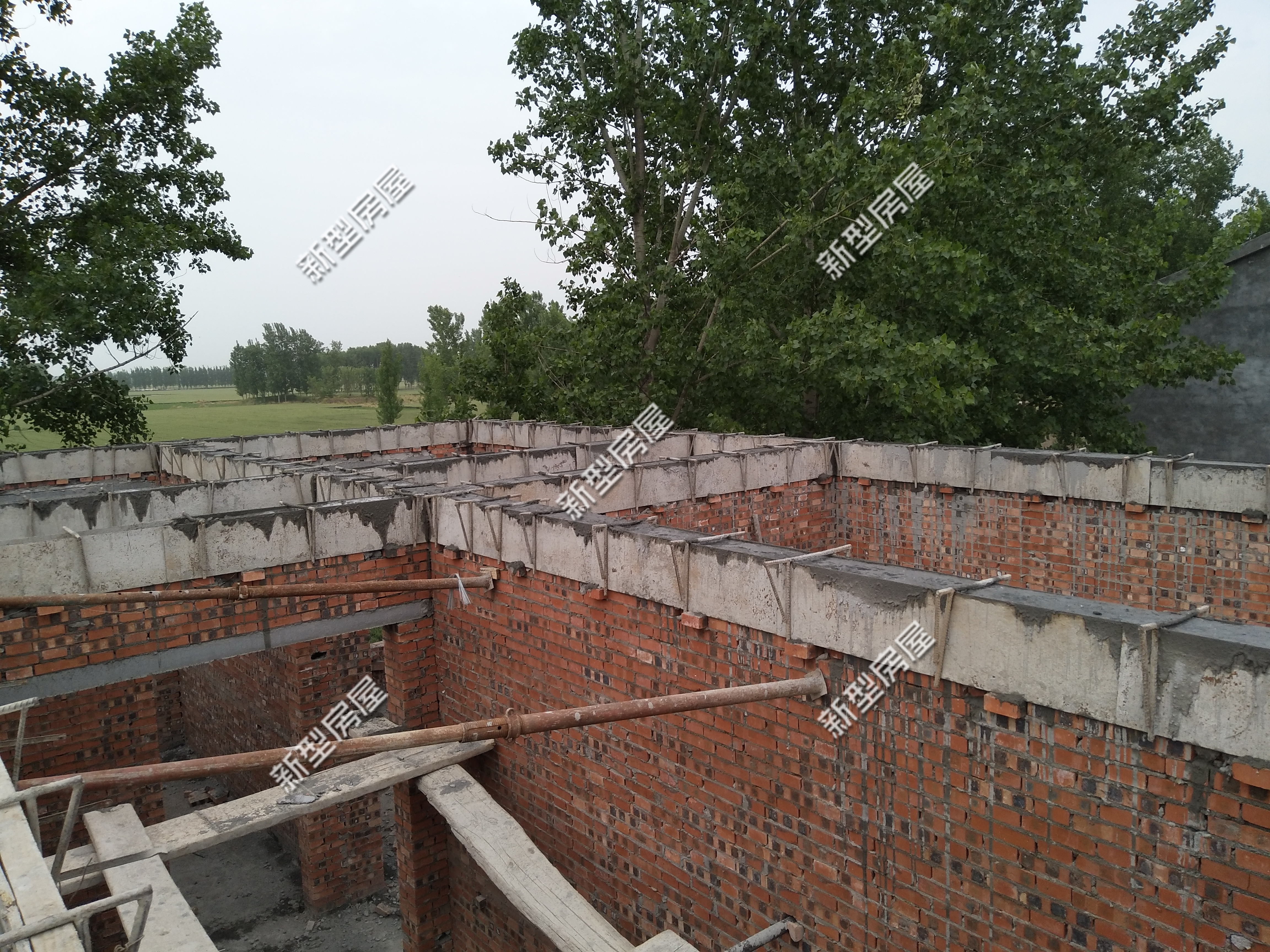 农村自建房,圈梁和构造柱设置不规范,小心建好变危房