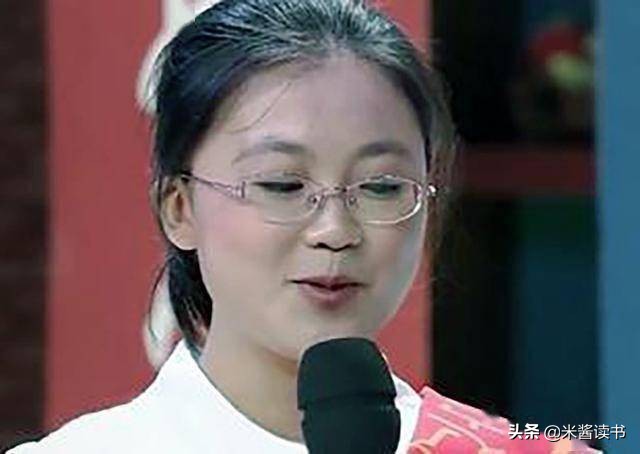 辽宁女孩以668分摘状元，上名校30天后却退学复读，考了多少