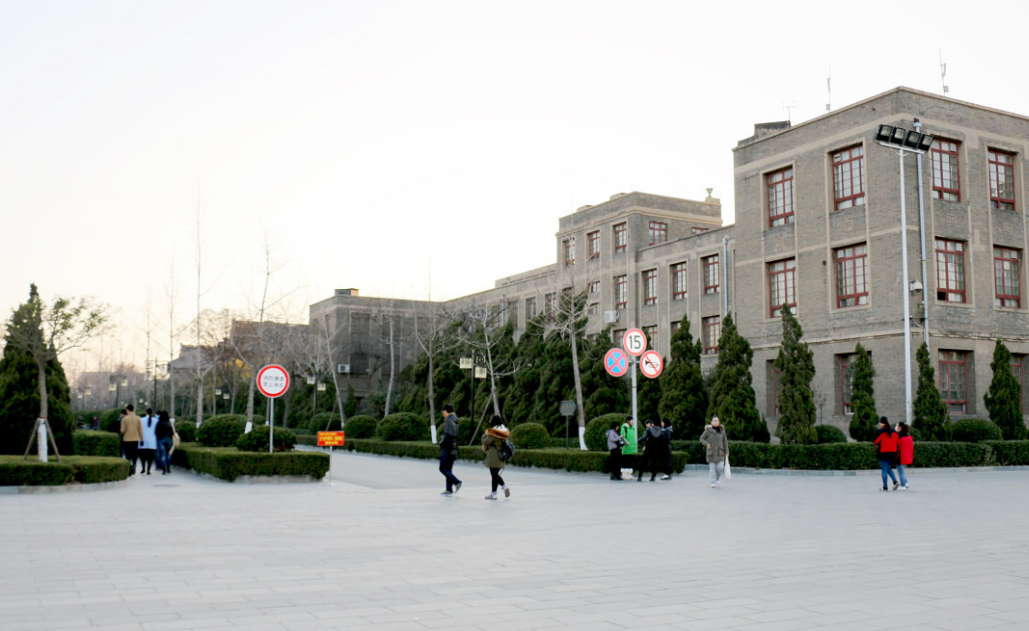 高校出现“最接地气”绰号，学生表示很符合，“五道口”学生在哪