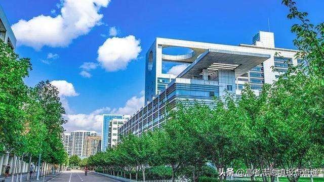 2017年中国石油大学录取分数线（中国石油大学优势专业分析及2019年各省录取分数线）
