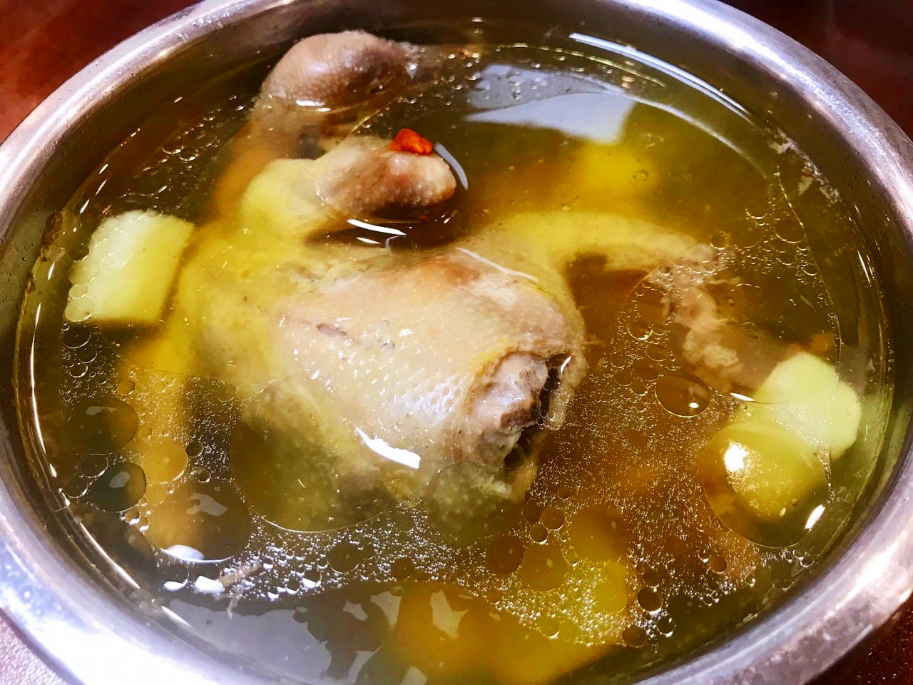 炖鸽子汤的正确方法与技巧
