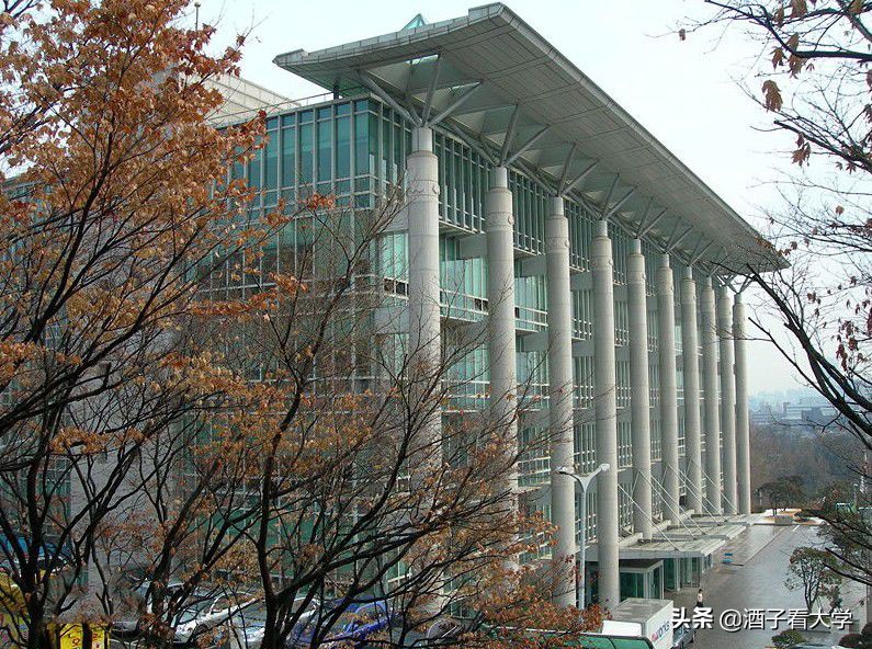 继承儒家思想的一所世界名校！校训表明办学思想