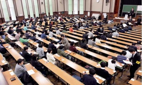 读完高中上大学，中间只隔一条街？这三所“隔壁”985你知道吗？