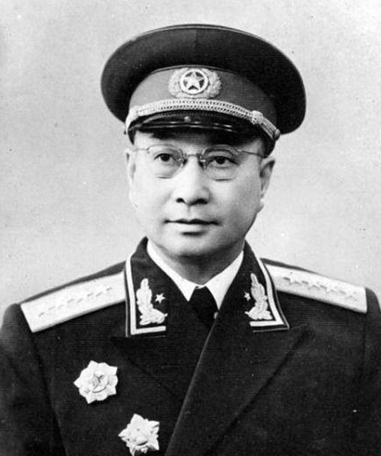解放后，河南一农妇看报纸得知丈夫已是司令员，自己却改嫁了农民