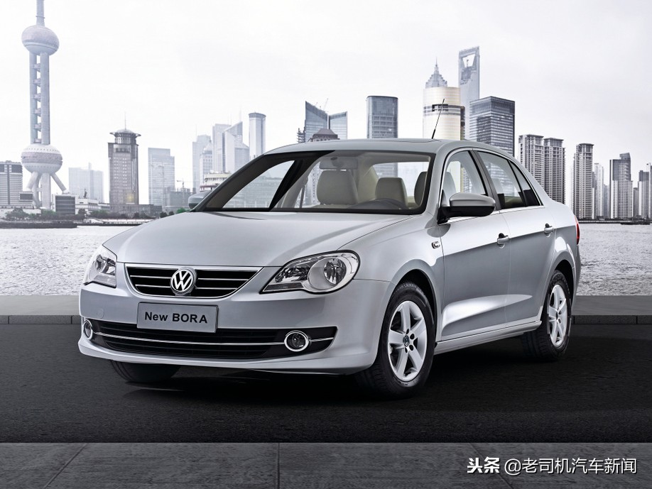 而这时候,中国市场的捷达还是海外版二代jetta的进化版本,再次升级了