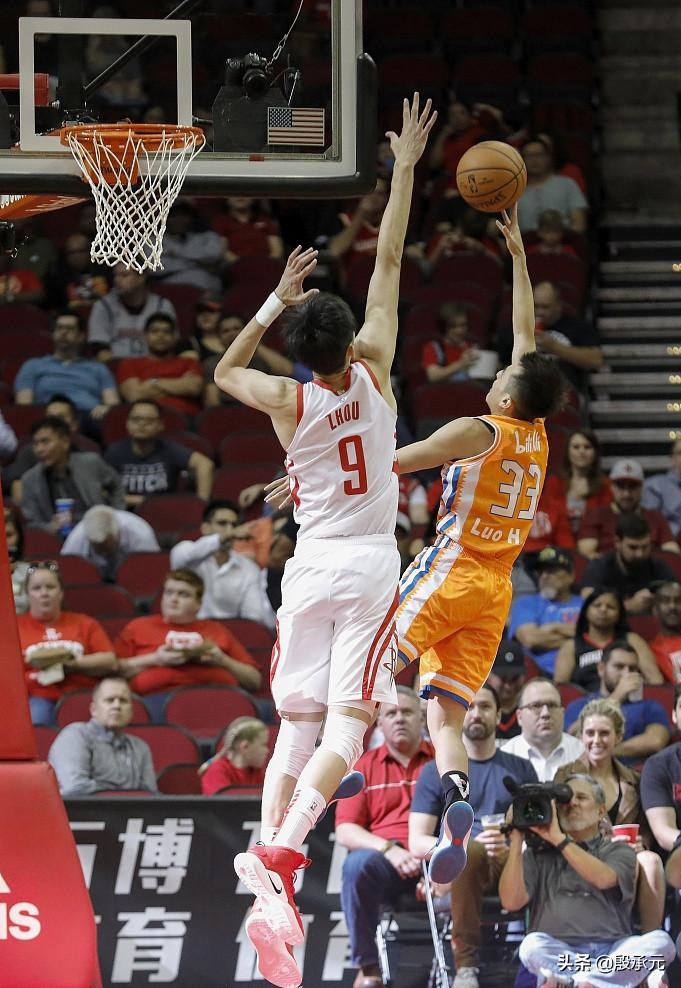 上海大鲨鱼为什么在nba(上海大鲨鱼连续成为背景帝 为什么对NBA季前赛乐此不疲)