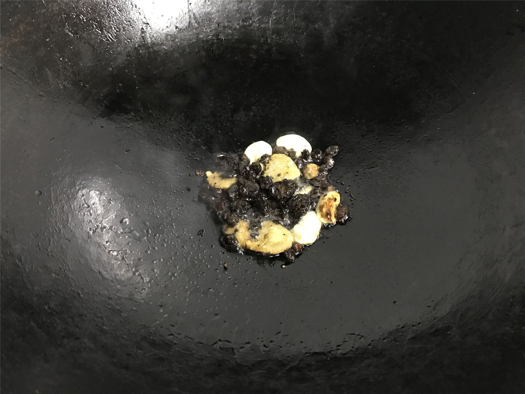 鲫鱼这做法太好吃了，多加一料，鲜嫩不腥，饭店都吃不到