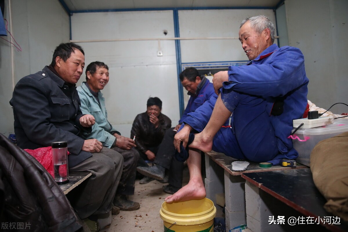 四班两倒是怎么上班的（工厂最常见的倒班方式讲解）