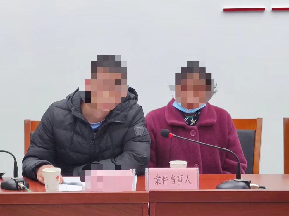 镇巴县人民检察院召开首例羁押必要性审查听证会，实现法律效果社会效果双赢