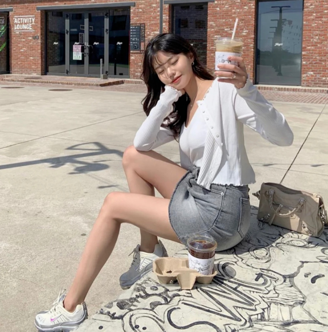 胸大女生图片(胸大就活该被嘲吗) - 赤虎壹号