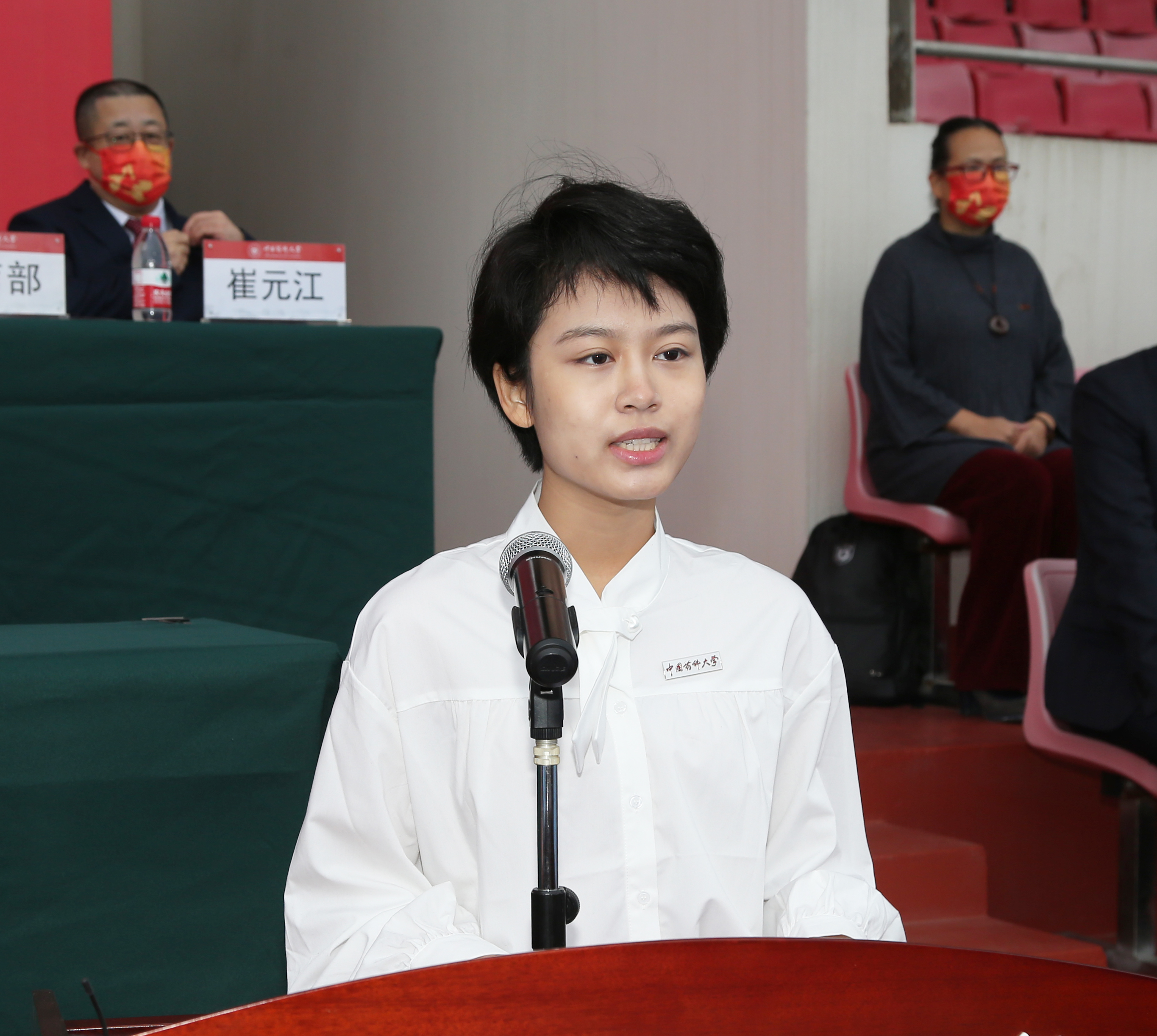 中国药科大学举行2021级新生开学典礼