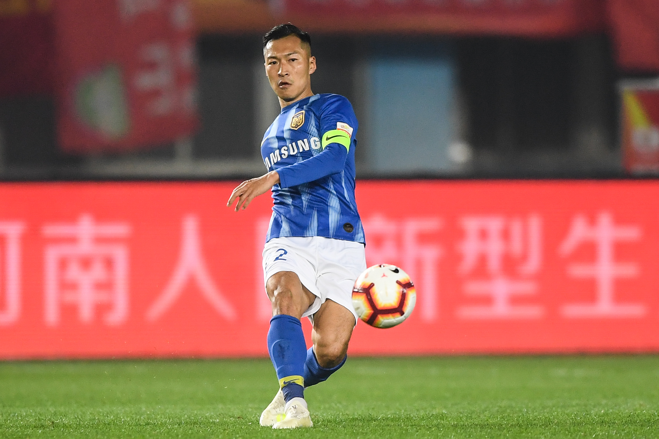 为什么国足老婆很漂亮(男足太太团哪一个最漂亮?