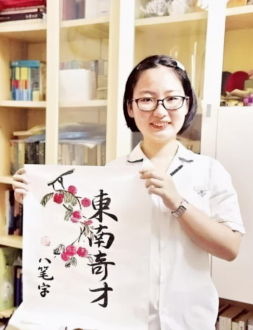 “豪气”高考状元火了，获得近百万奖金，全家人因此改变命运