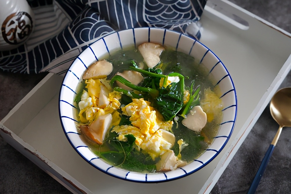 惊蛰到了,农村老人说要多吃这"3菜2汤",传统习俗我们不能忘