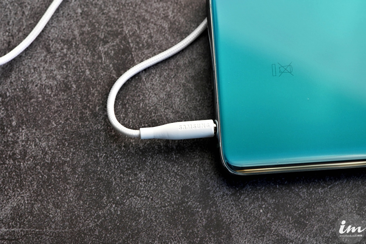 S10附赠的AKG耳机怎么样丨良心还是坑货？