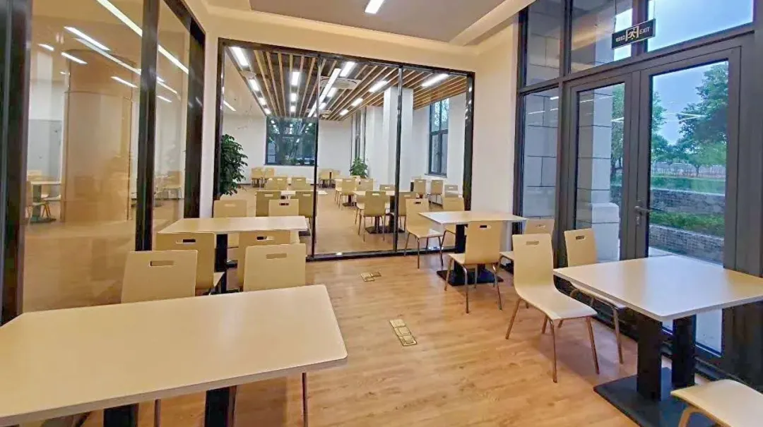 上海高藤致远创新学校领导力与美式辩论实训营