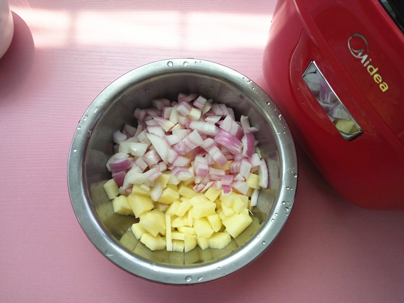 臘肉飯,臘肉飯的做法電飯煲做