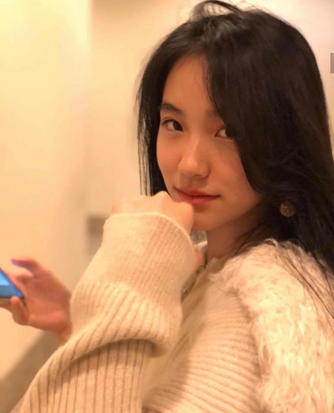 小s二女儿晒珍贵旧照庆生，14岁Lily亭亭玉立颜值高，大s上线点赞