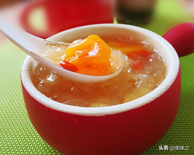 銀耳蓮子湯,銀耳蓮子湯的功效和作用
