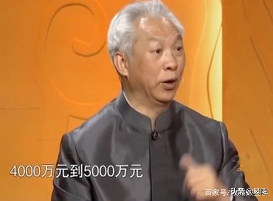 看似普通的玉镯，专家拿起一敲：罕见，估价50000000元