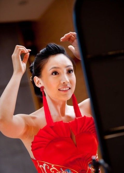 联合“男小三”诈骗丈夫236万，逼死婆婆，白静的结局算惨吗？