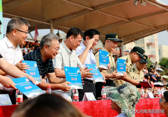 洛阳二外2019年新生国防教育暨入校课程闭营仪式圆满收官