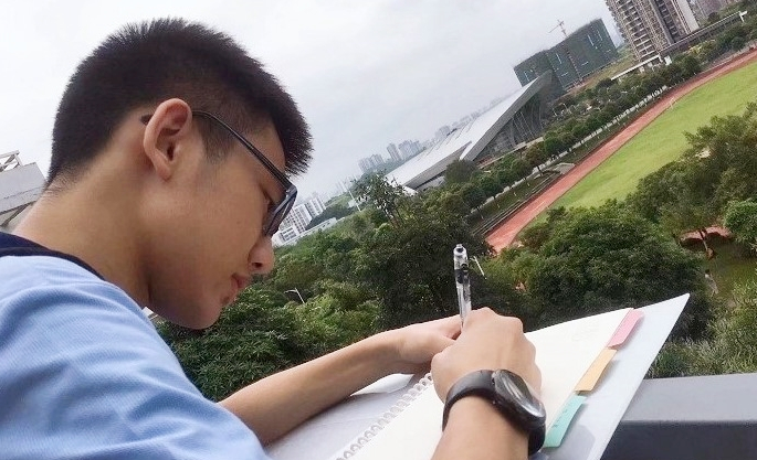 730分的状元杨晨煜出自普通家庭，其母亲称：要从小开始培养