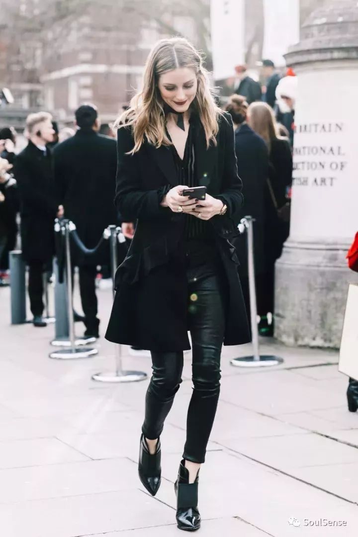 脚上魔术｜瘦脚又显高，奶奶鞋只穿V口的就好