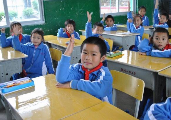 小学生打油诗《老师上厕所》，内容尴尬又真实，不愧是校园段子手