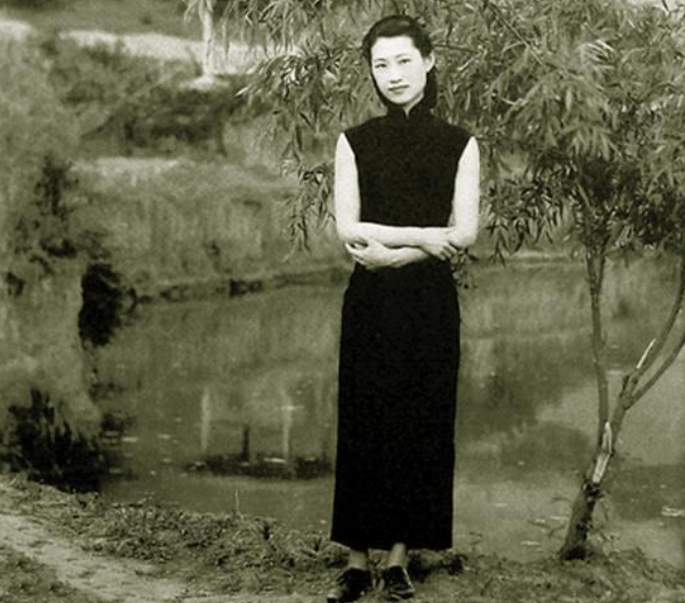 2001年张学良葬礼上，老管家公开两个数字，揭开少帅在台湾的无奈