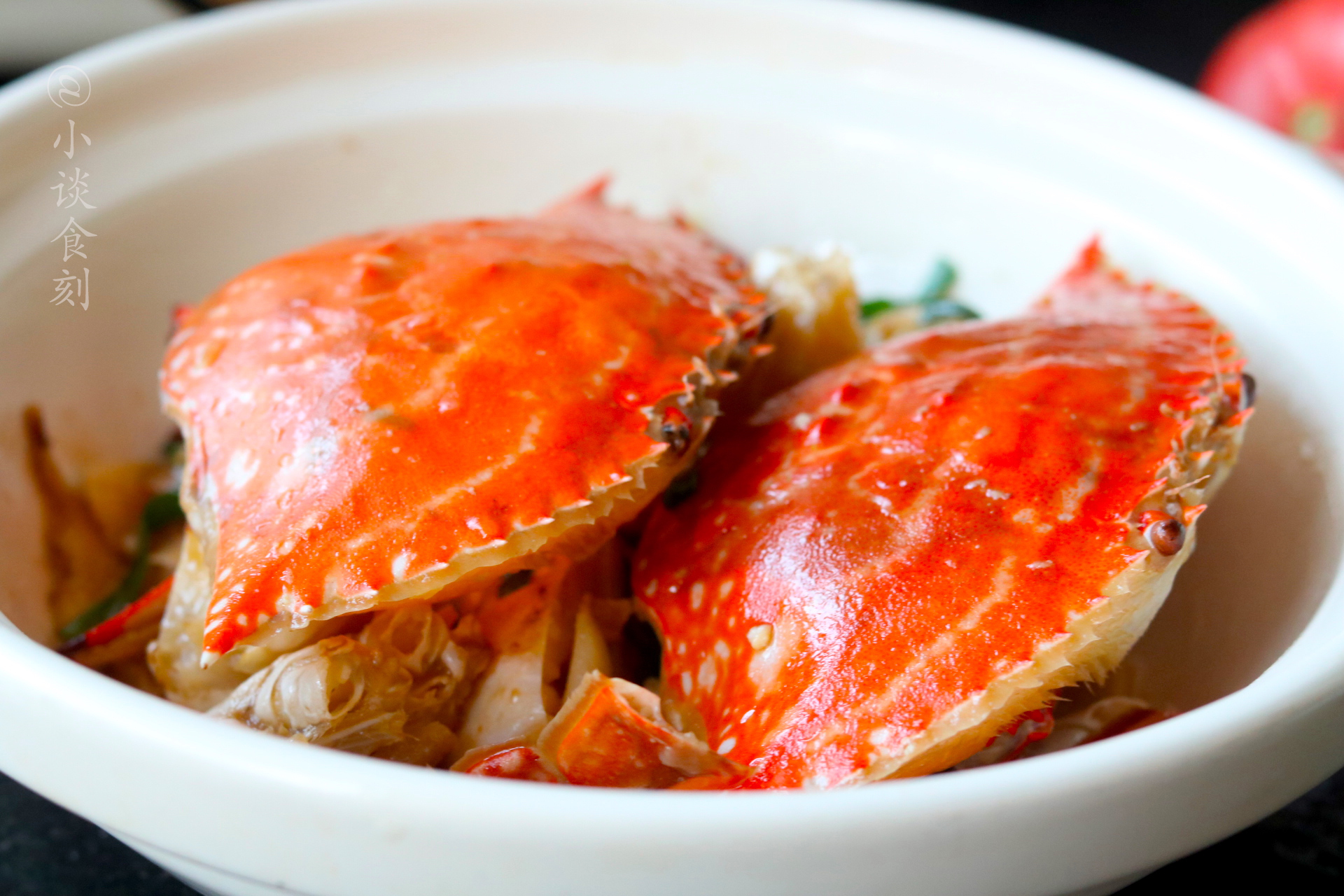 螃蟹别只会蒸煮，教你一剁一煎锅里一焖，比蒸煮的原味螃蟹更好吃