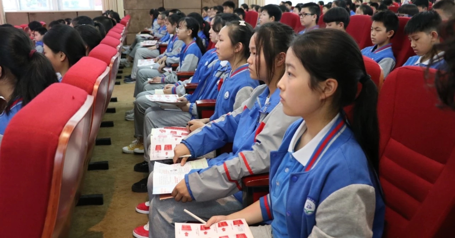 哪家校服最好看？重庆40所中学校服欣赏