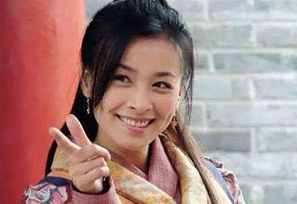 300亿身家“微商教母”的公司要上市了!她的努力让人动容!