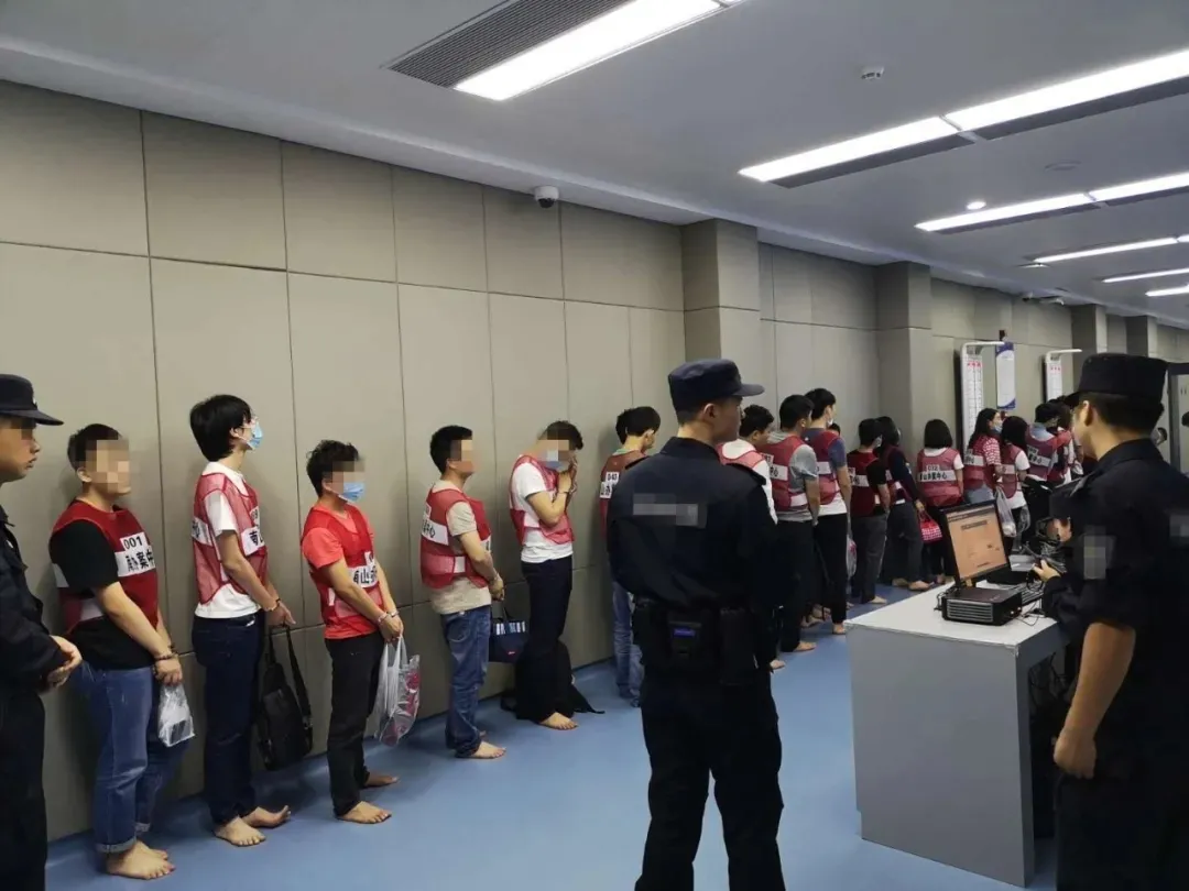 特大涉黄直播团伙被捣毁,涉案金额2.6亿