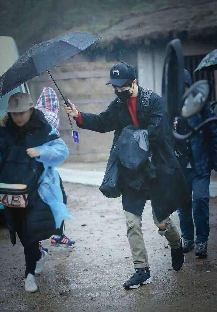 肖战，请收起的你的善良