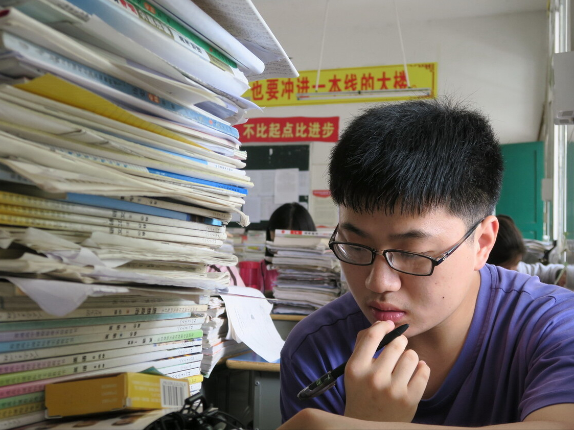 高考成绩档次划分，不同分数段能上什么样档次的大学？学生可自测