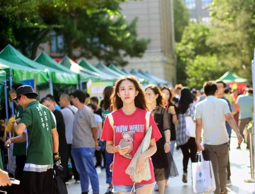 高考被大学成功录取以后，可以不报到吗？“后果”可能很严重