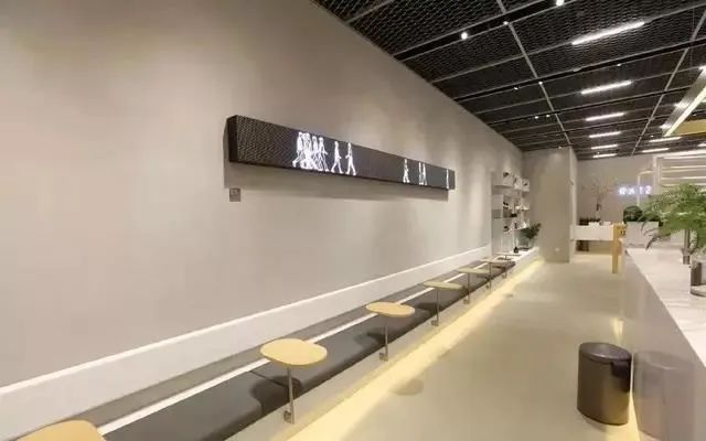 地素进军男装市场，旗下轻奢品牌RAZZLE能否再续地素女装辉煌？