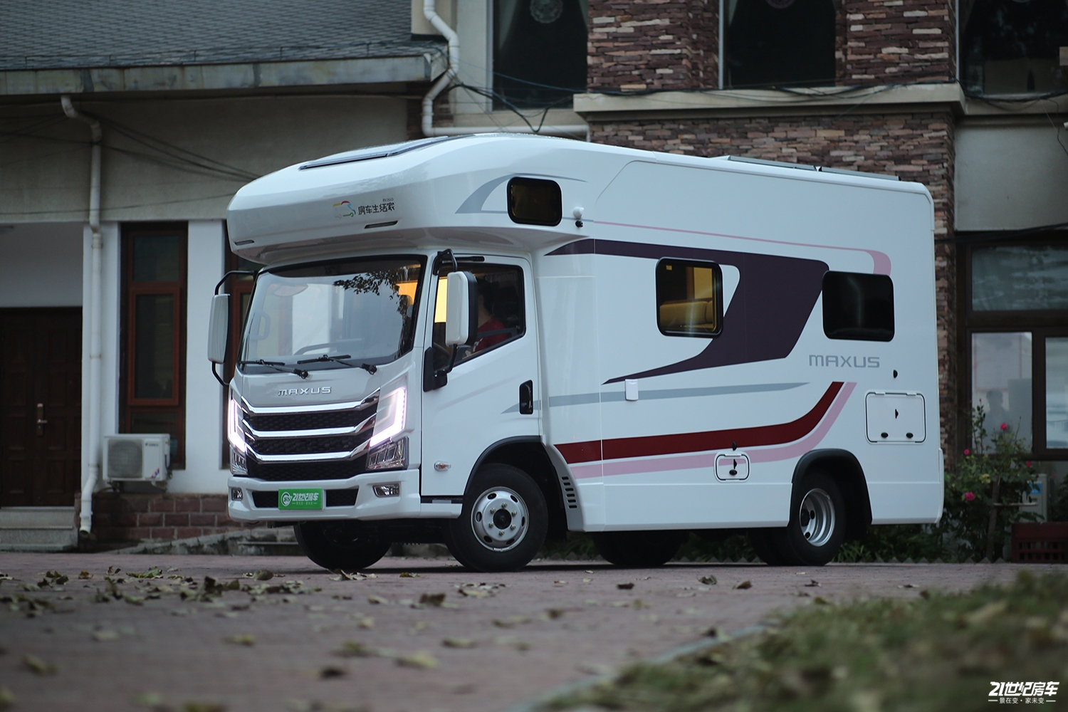 上汽大通全系新车发布,智能科技再升级,引领房车行业乘用化进阶