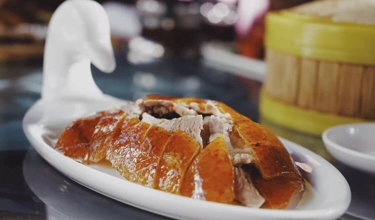 北京土著：吃烤鸭千万别去全聚德！这10家烤鸭才正宗！你吃过几家